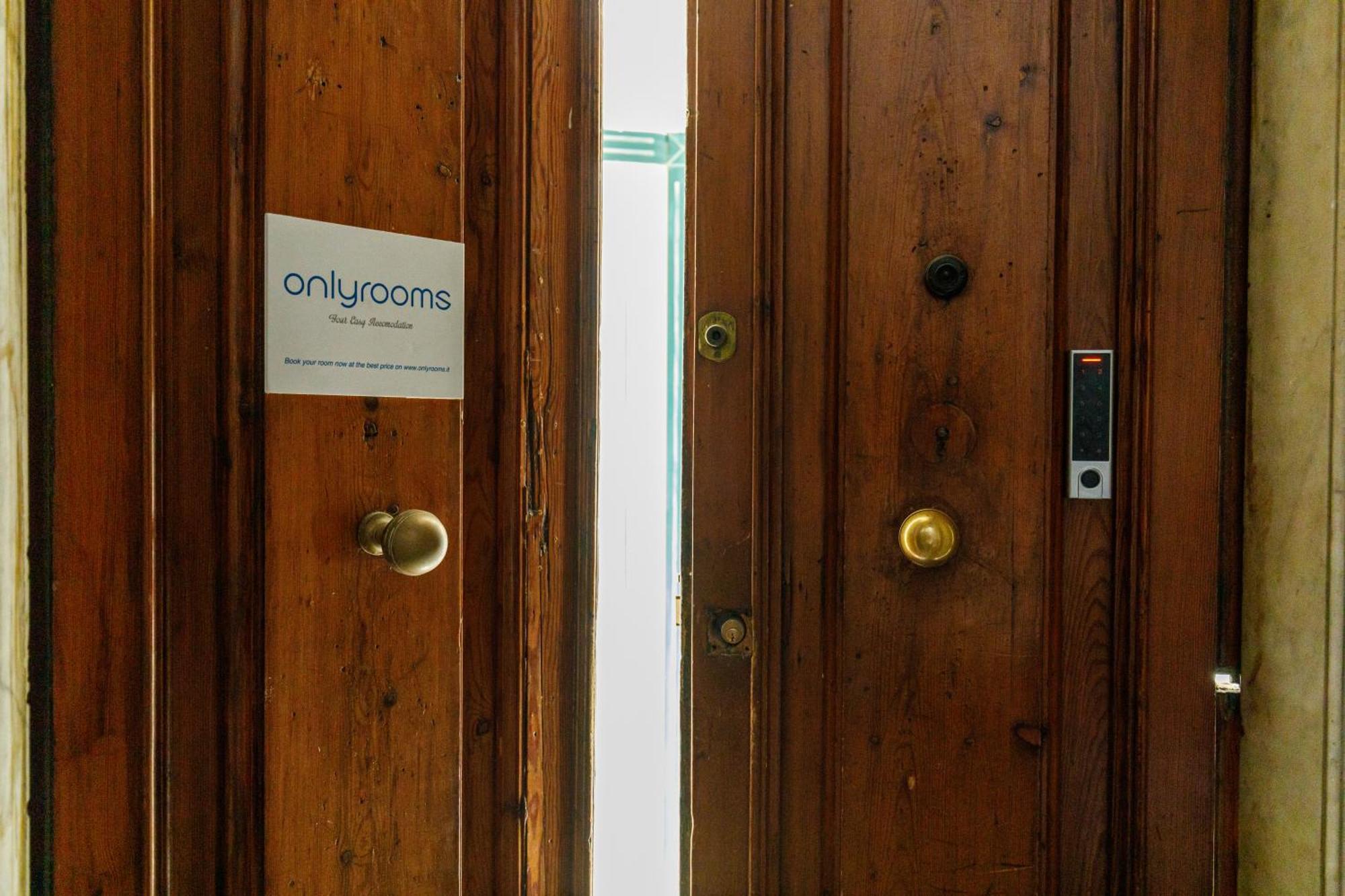 Onlyrooms III - Recommended For Under 30S Cagliari Eksteriør bilde