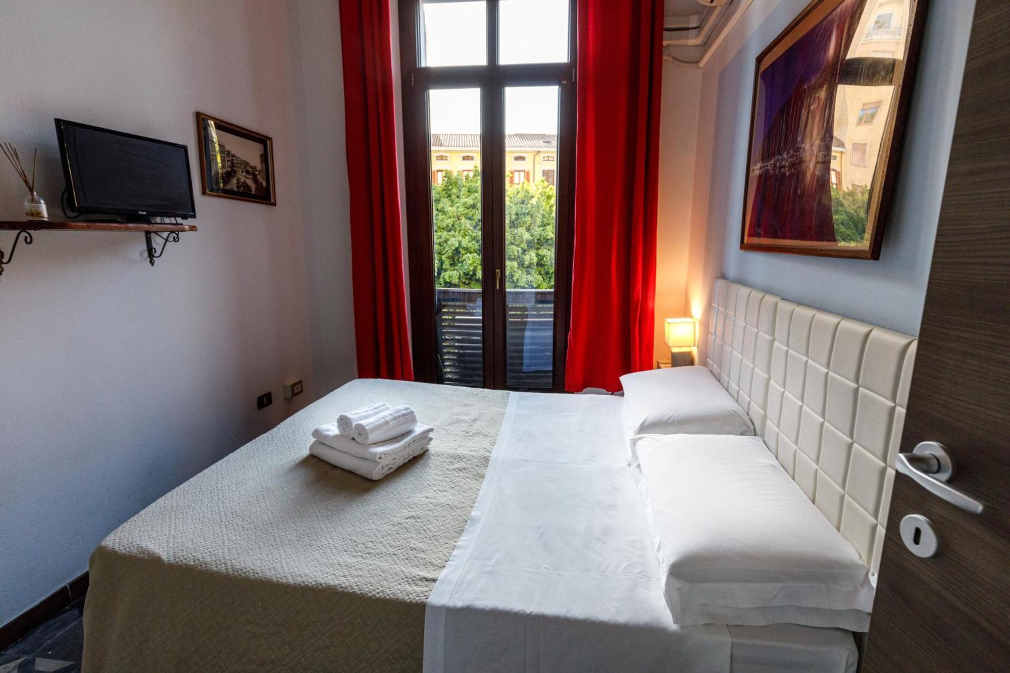 Onlyrooms III - Recommended For Under 30S Cagliari Rom bilde