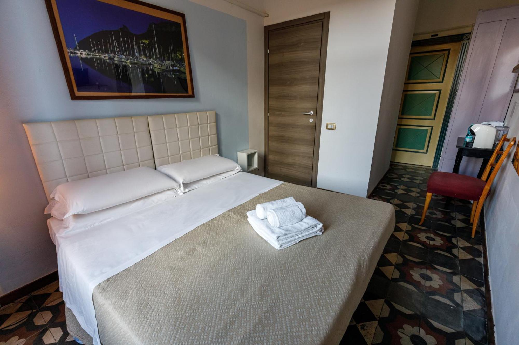 Onlyrooms III - Recommended For Under 30S Cagliari Eksteriør bilde